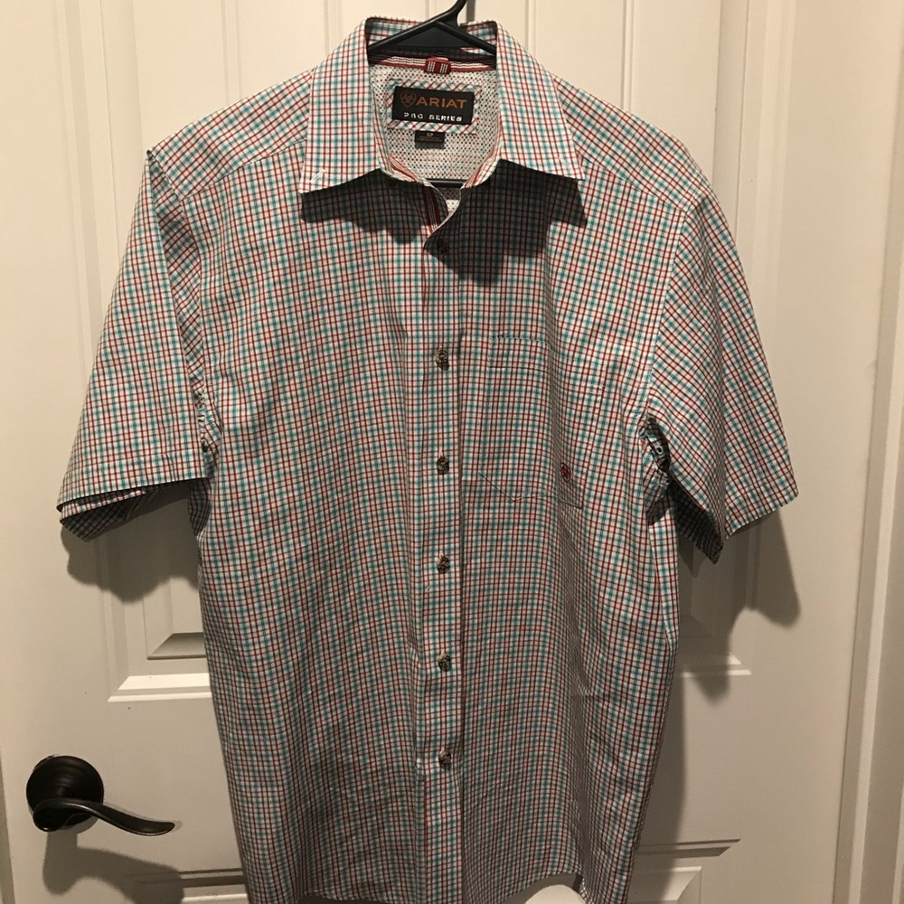Men’s short sleeve Ariat shirt